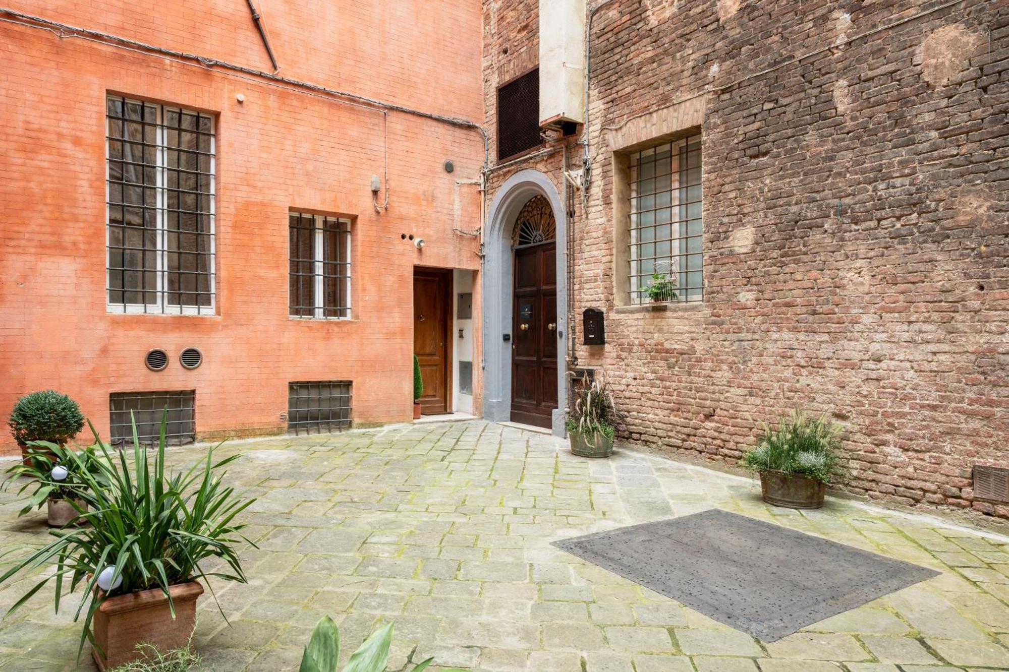 Palazzo Patrizi Suites & Spa Siena Buitenkant foto